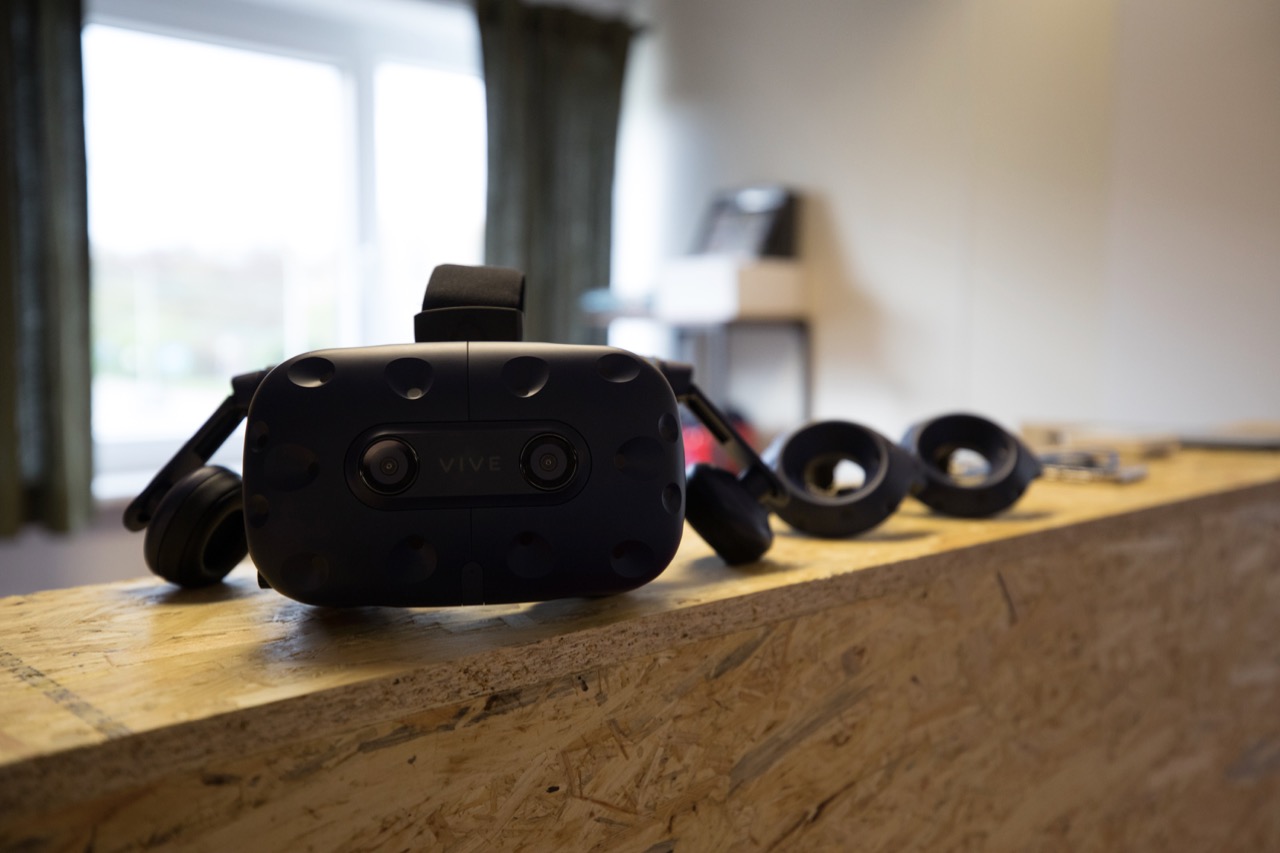 Hoe gebruik je een virtual reality-headset?